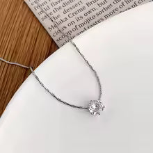Collier Solitaire Élégance